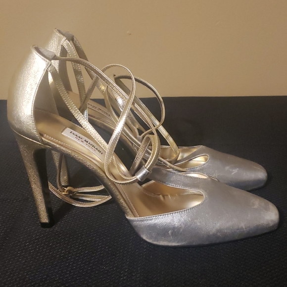 Isaac Mizrahi New York Ankle Strap Pumps - Picture 3 of 4